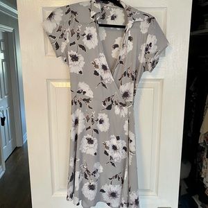 Floral print wrap dress with collar